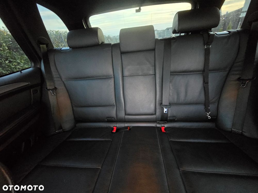 BMW X5 3.0 i - 17