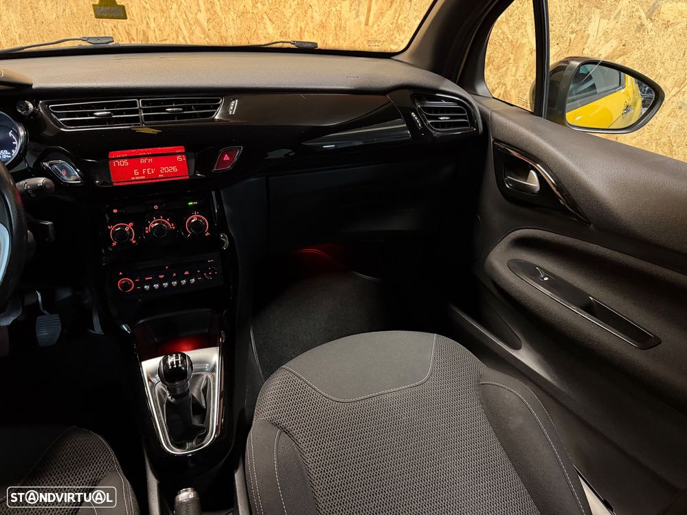 Citroën DS3 1.2 VTi So Chic - 16