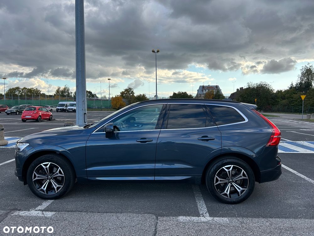 Volvo XC 60 T4 Momentum Pro - 4