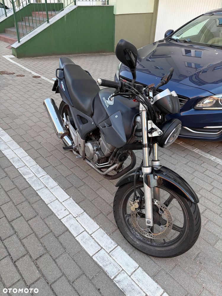 Honda CBF - 13