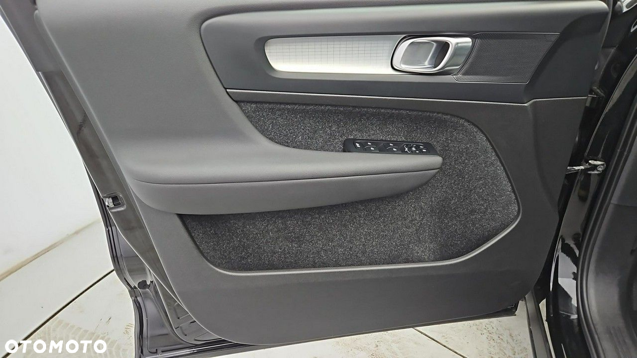 Volvo XC 40 B3 Core - 10