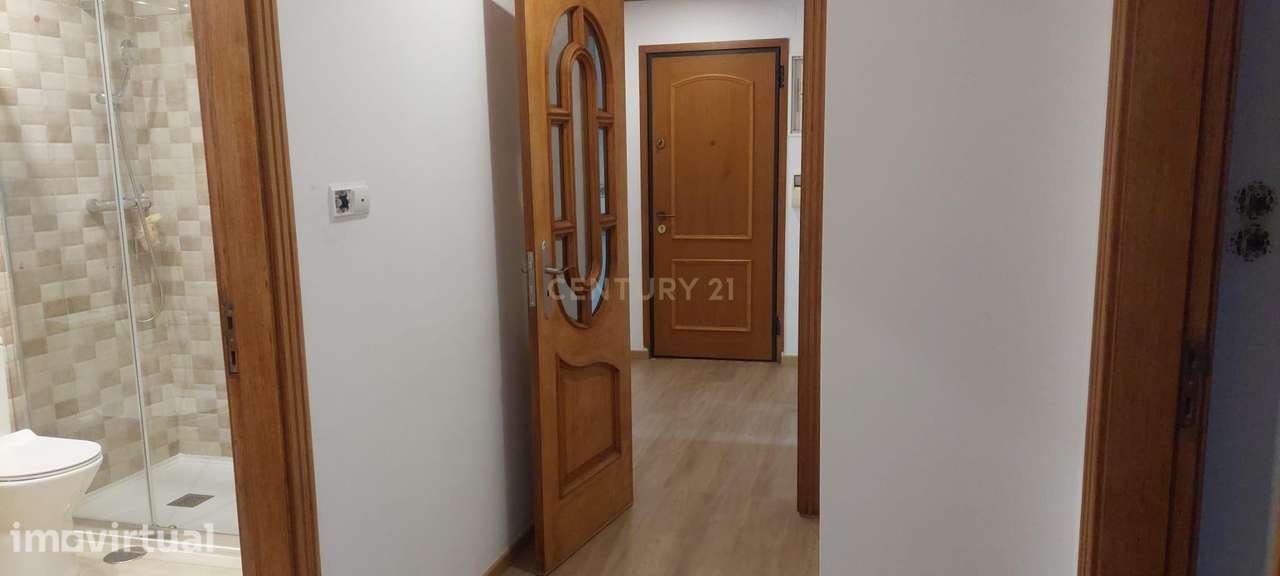 Apartamento Moderno na Ramada para Arrendamento - Grande imagem: 5/36