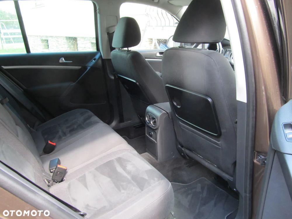 Volkswagen Tiguan 2.0 TDI 4Mot Perfectline R-Style - 12