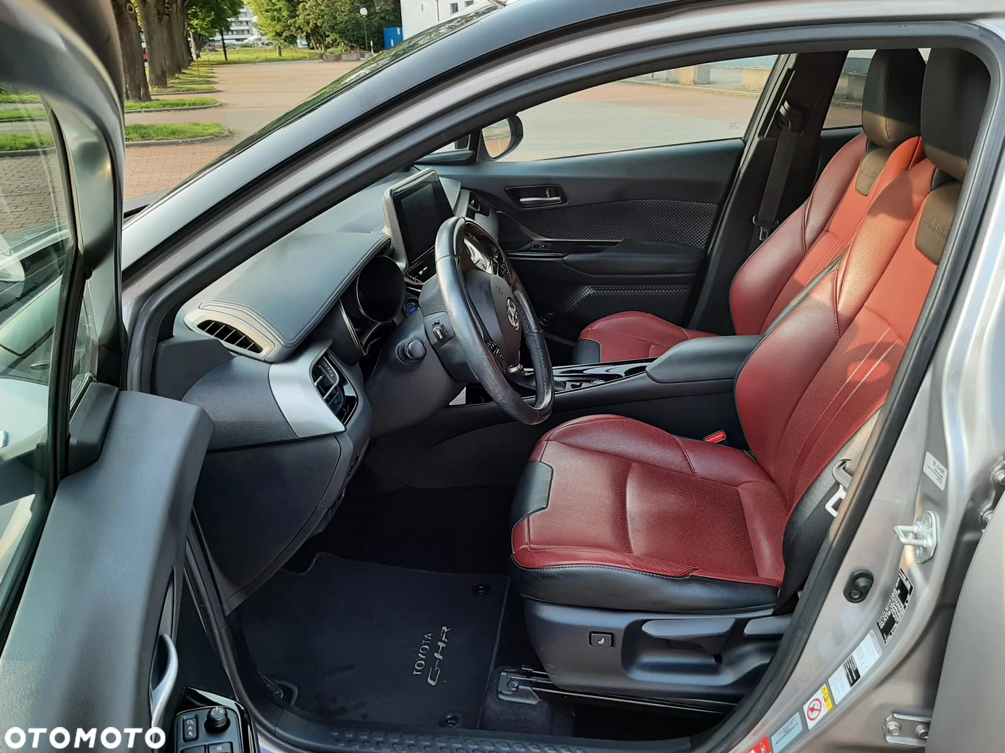 Toyota C-HR 1.8 Hybrid Selection - 12