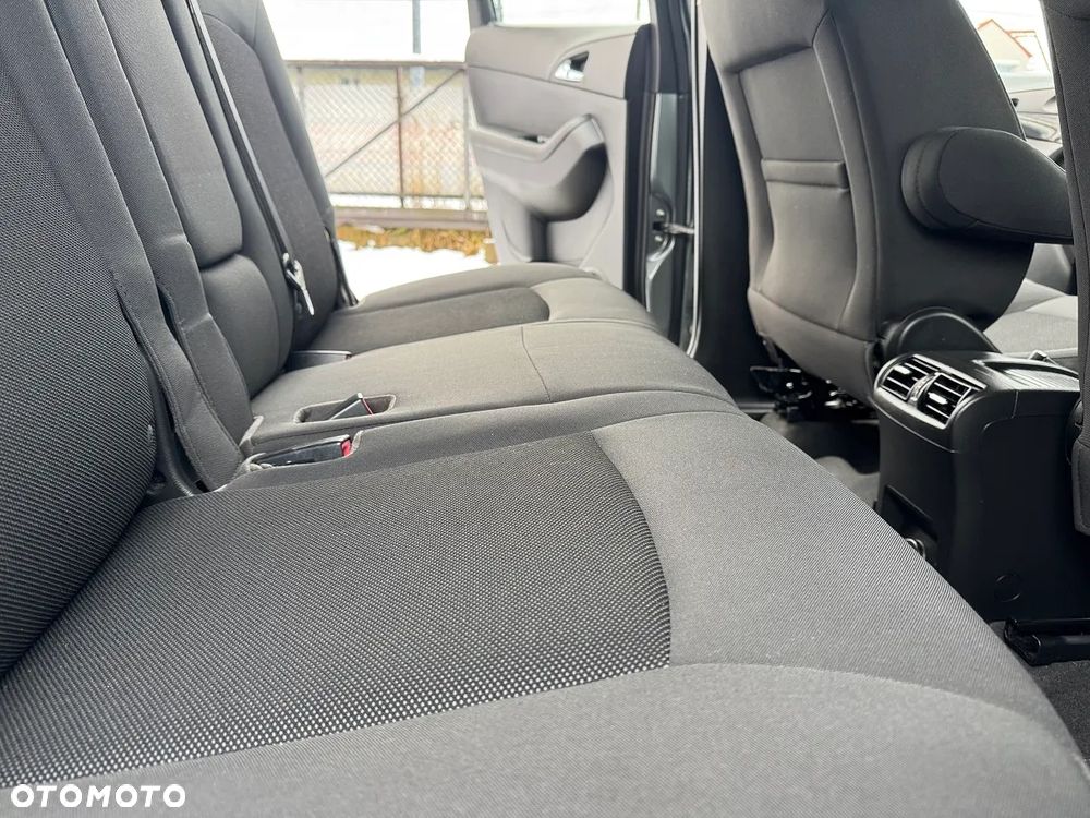 Chevrolet Orlando - 27