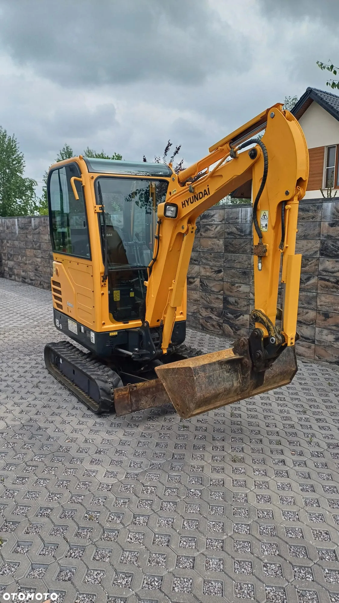 Hyundai Robex 18-9 - 6