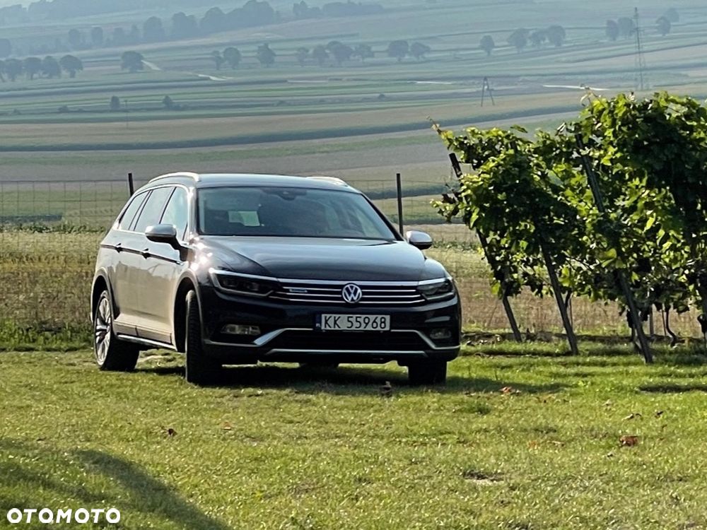 Volkswagen Passat 2.0 TSI 4Mot Elegance DSG - 1