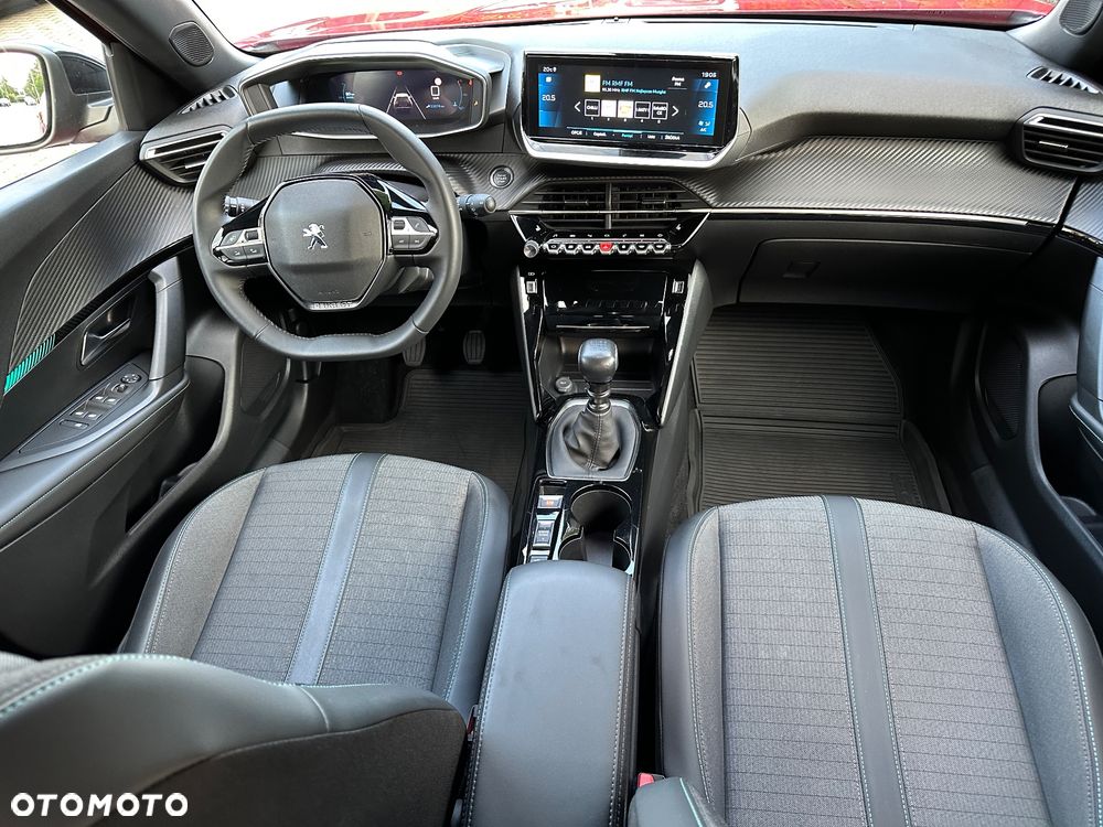 Peugeot 2008 1.2 PureTech Allure Pack S&S - 19