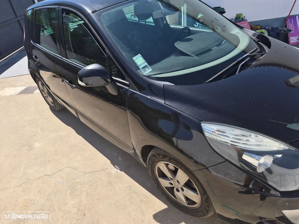 Renault Scénic 1.5 dCi Dynamique S - 1