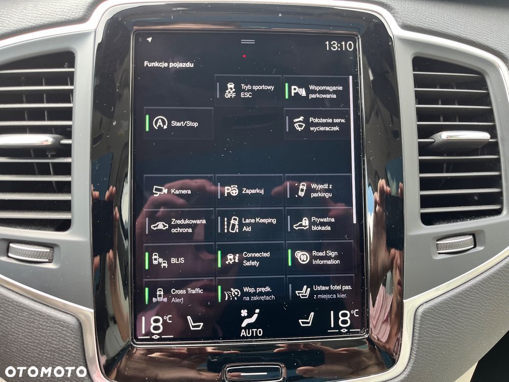 Volvo XC 90 B5 D AWD Momentum Pro - 24