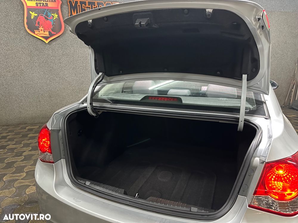 Chevrolet Cruze - 14