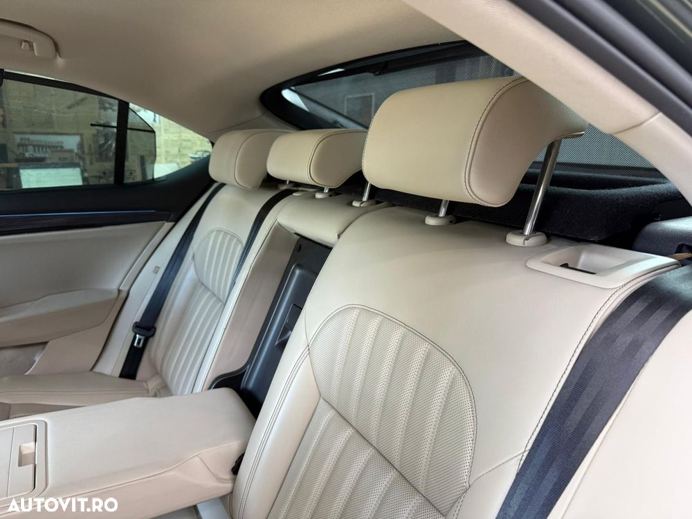 Skoda Superb 2.0 TDI 4x4 DSG Premium Edition - 29