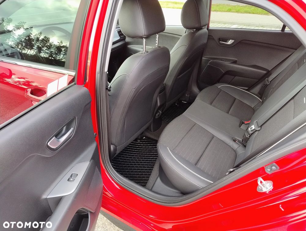 Kia Rio 1.4 GT-Line - 12