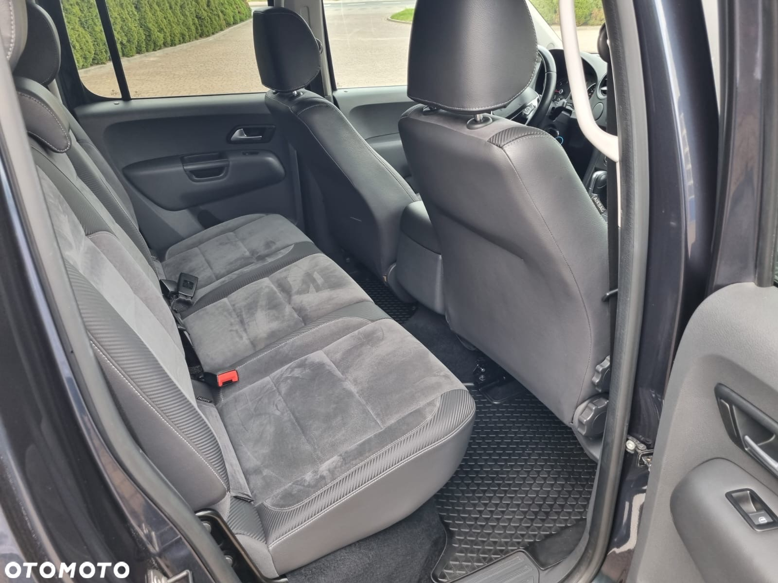 Volkswagen Amarok - 27