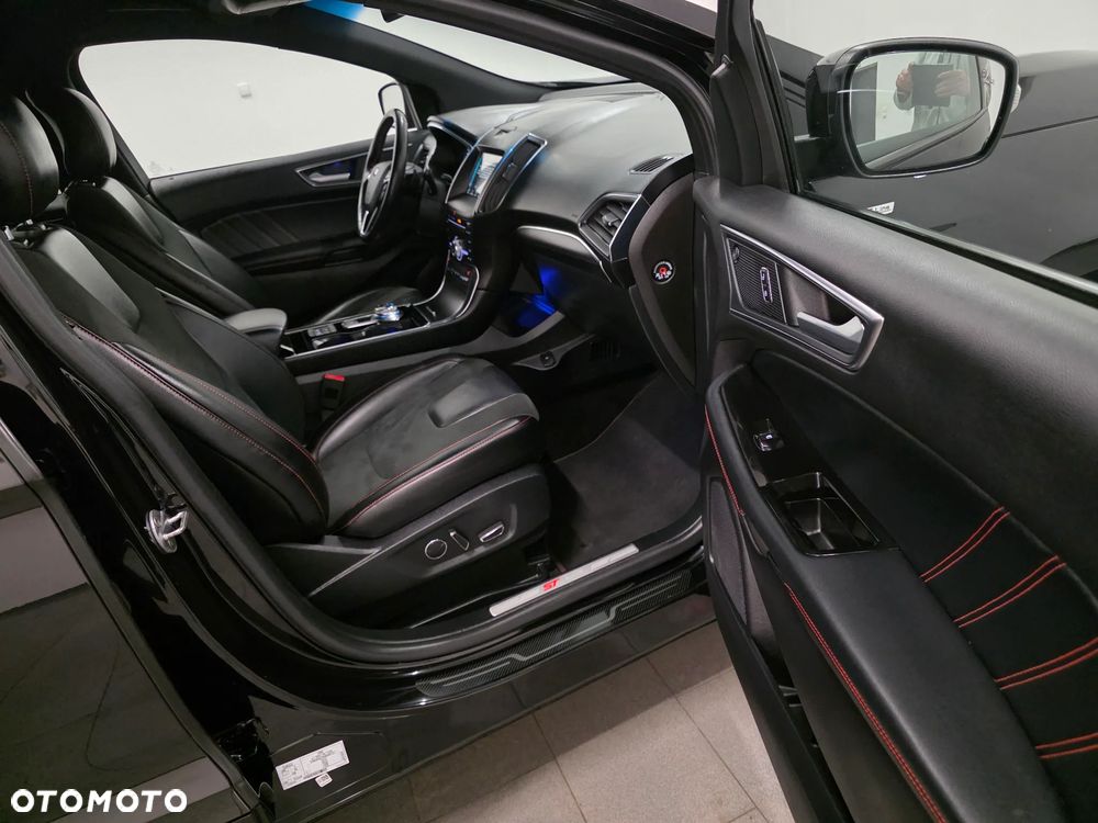 Ford Edge 2.0 EcoBlue Twin-Turbo 4WD ST-Line - 29