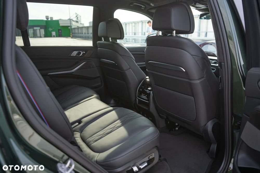 BMW X7 xDrive40d mHEV sport - 24