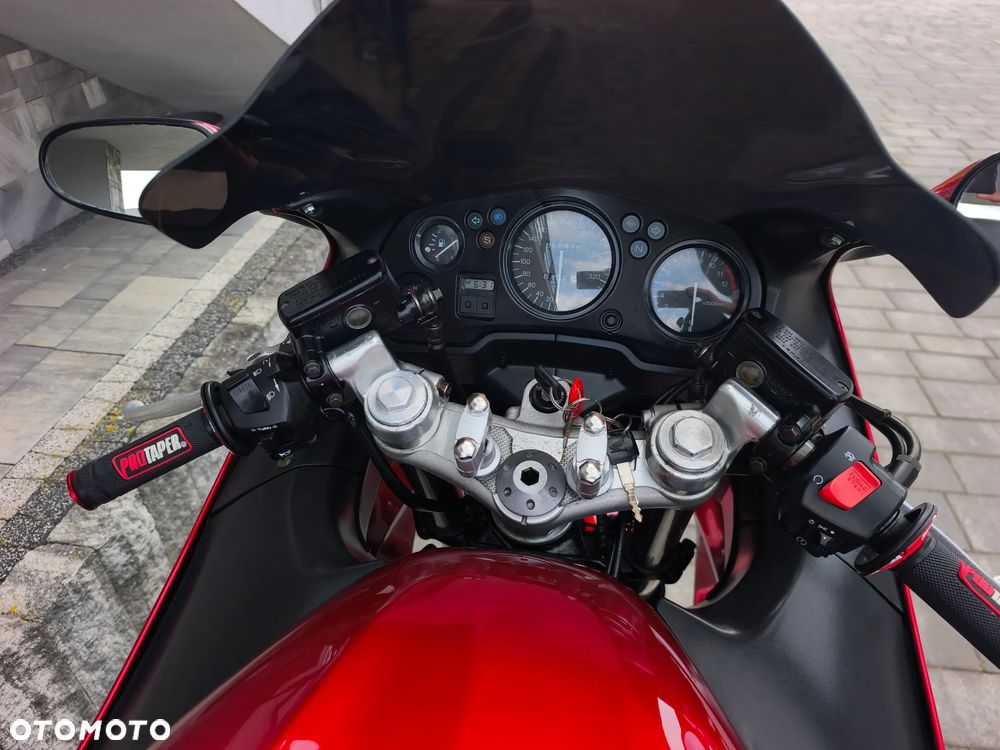 Honda CBR - 21
