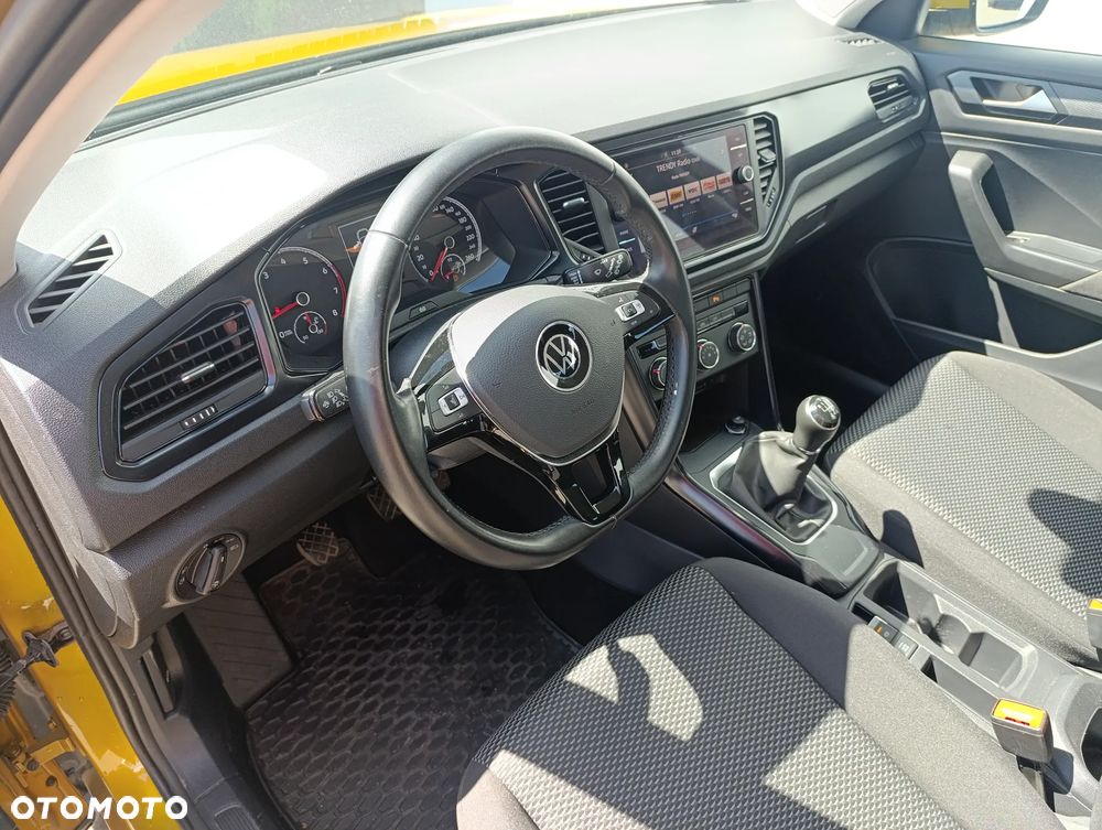 Volkswagen T-Roc 1.0 TSI Advance - 12