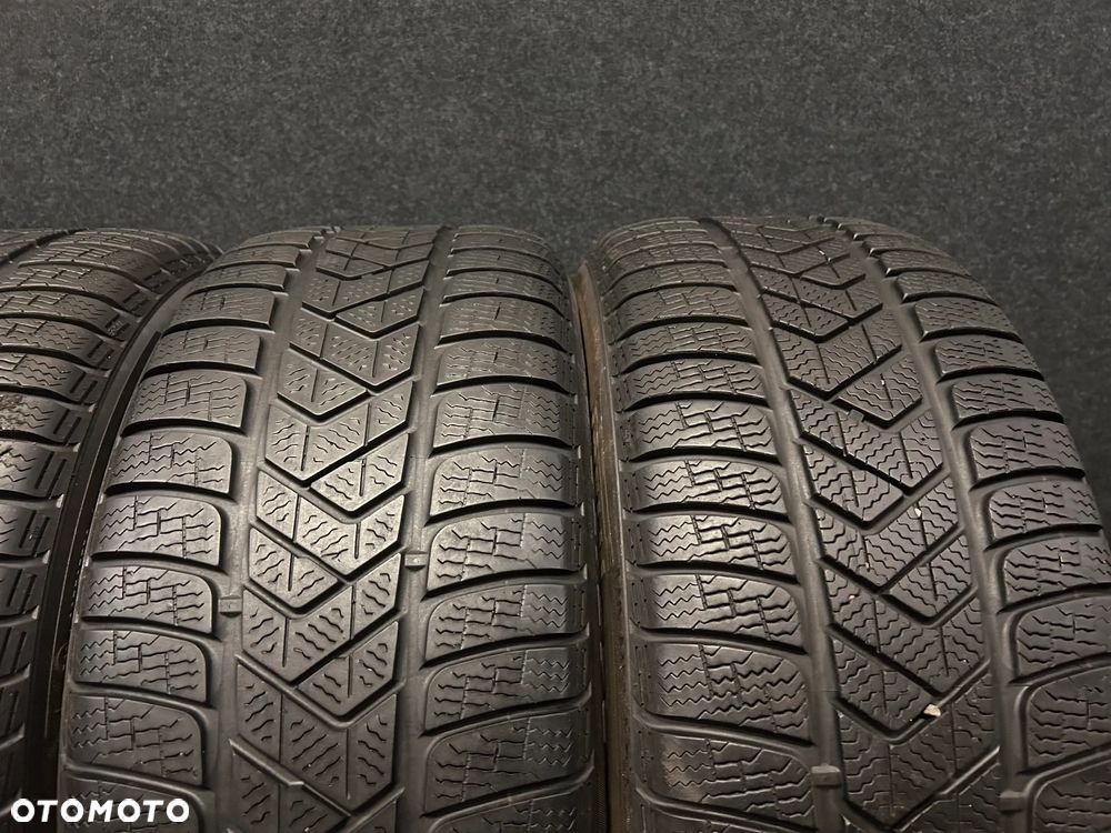 Opony zimowe Pirelli Winter SottoZero 3 RunOnFlat 245/50/18 100H 4szt. - 3