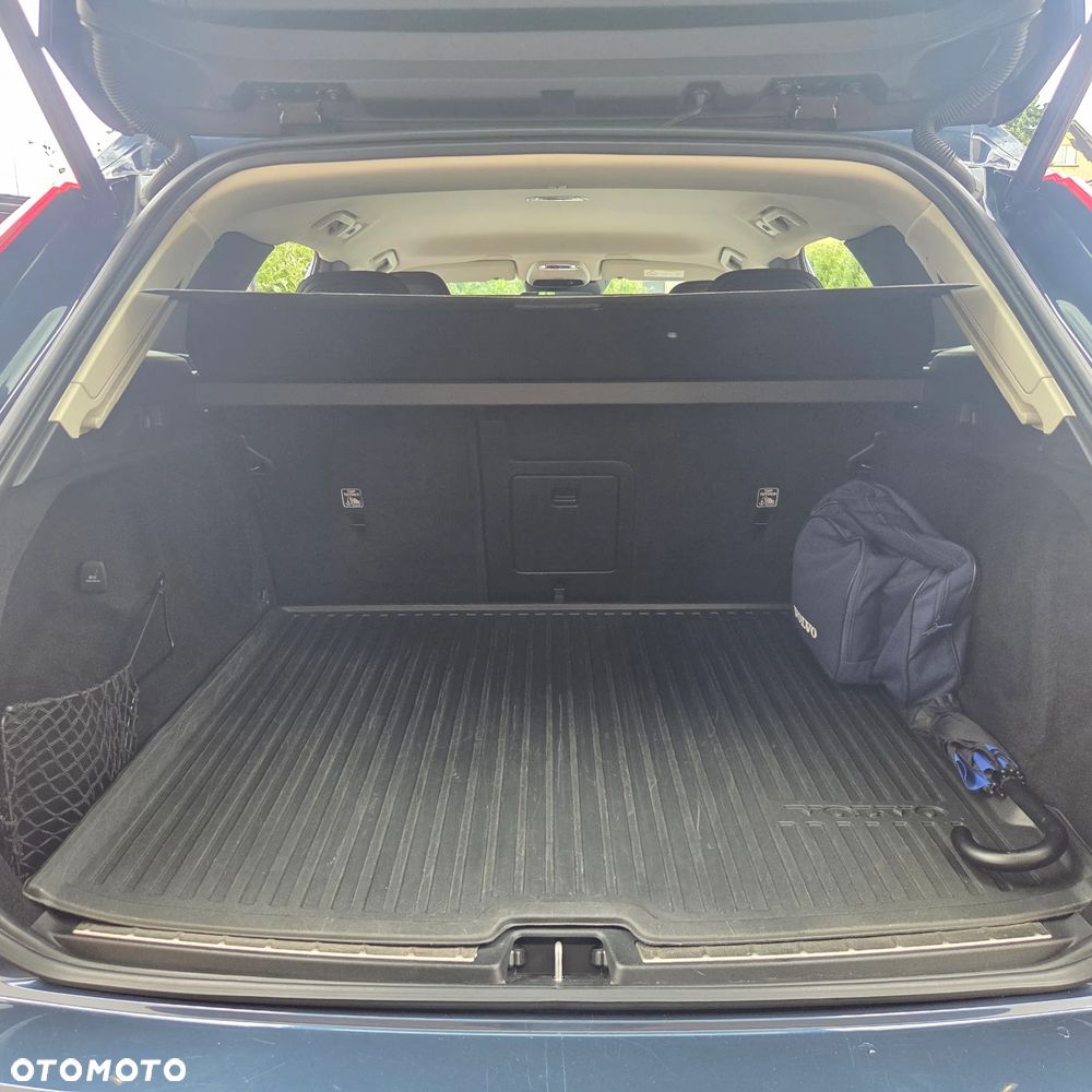 Volvo XC 60 B5 B AWD Inscription - 12