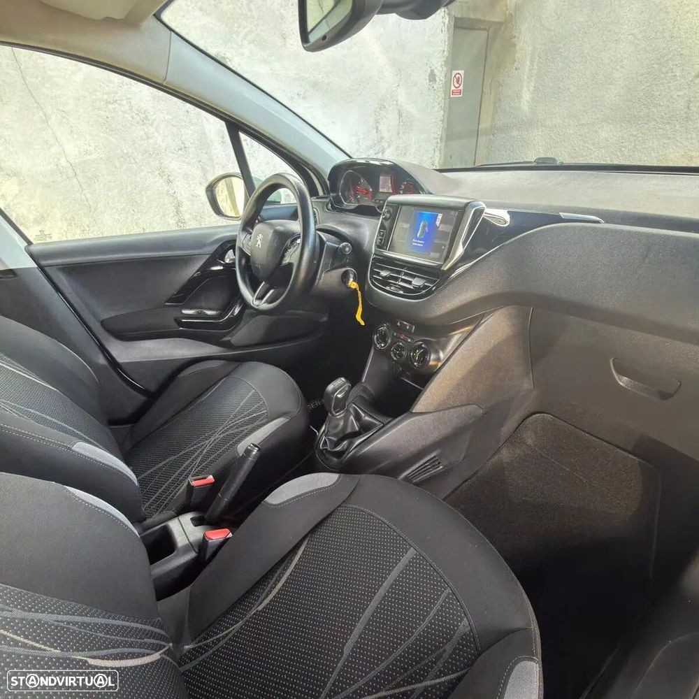 Peugeot 208 1.4 HDi Access - 10