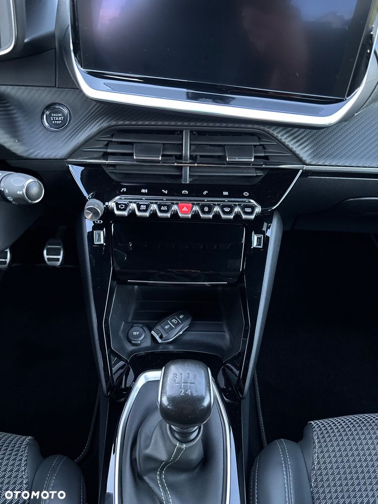 Peugeot 208 PureTech 100 GT Pack - 23