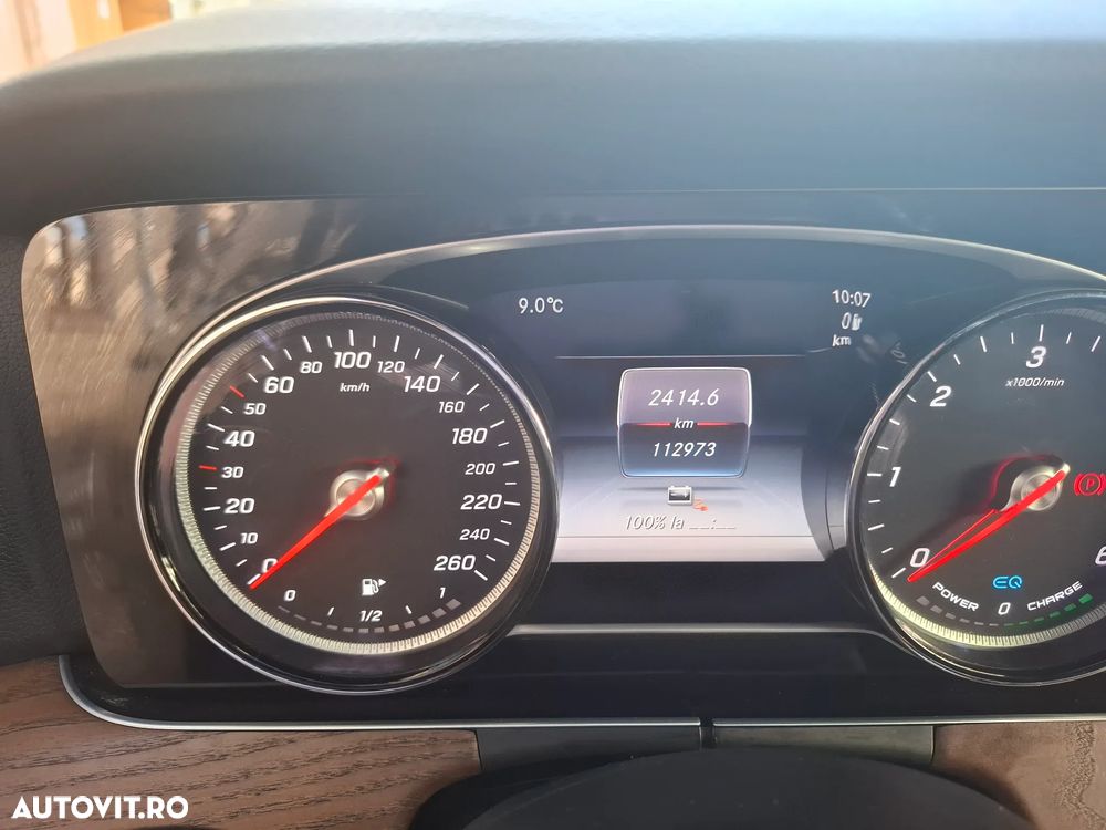 Mercedes-Benz E - 10