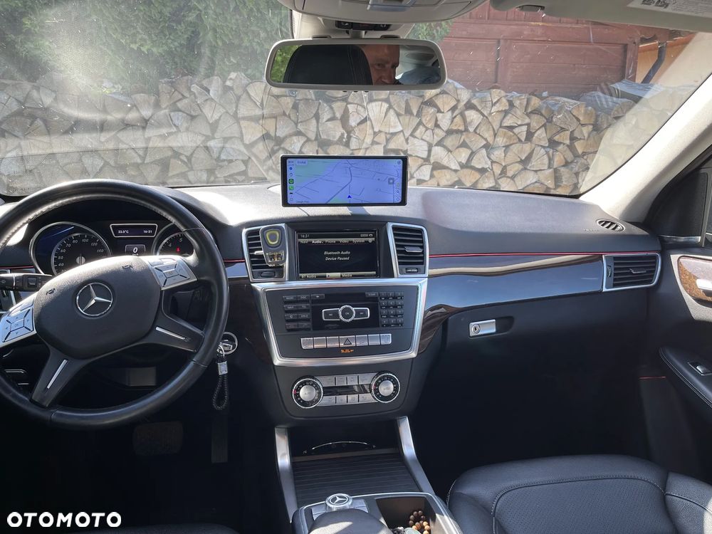 Mercedes-Benz ML - 14