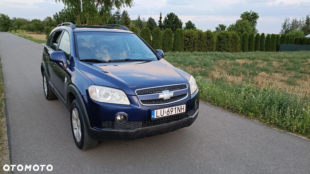 Chevrolet Captiva 2.4 LS 5os - 3