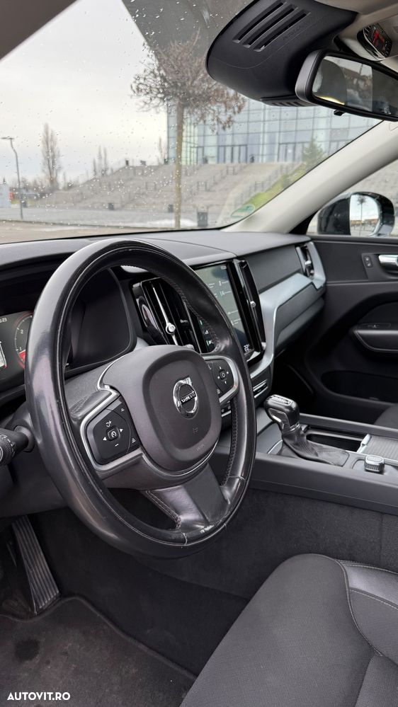 Volvo XC 60 D4 AWD Geartronic Momentum - 12