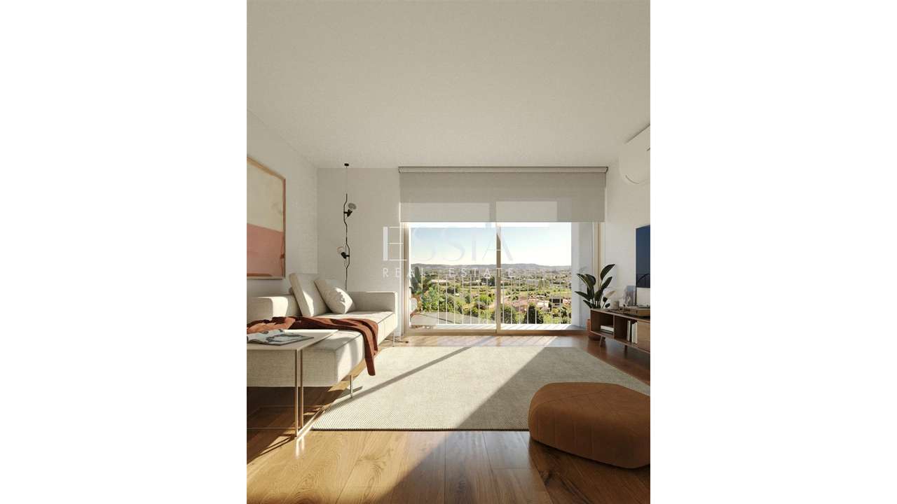 Apartamento T1 com Varanda e Garagem próximo das Antas - Grande imagem: 2/22