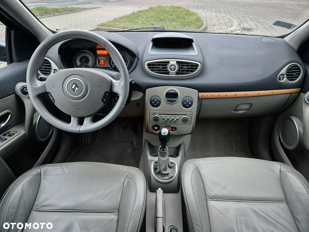 Renault Clio 1.5 dCi ESP Initiale - 7
