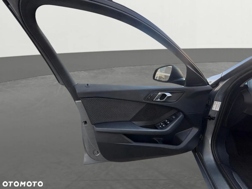 BMW Seria 1 118i Advantage - 17