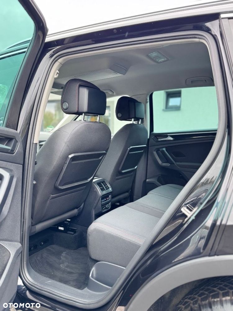Volkswagen Tiguan - 22