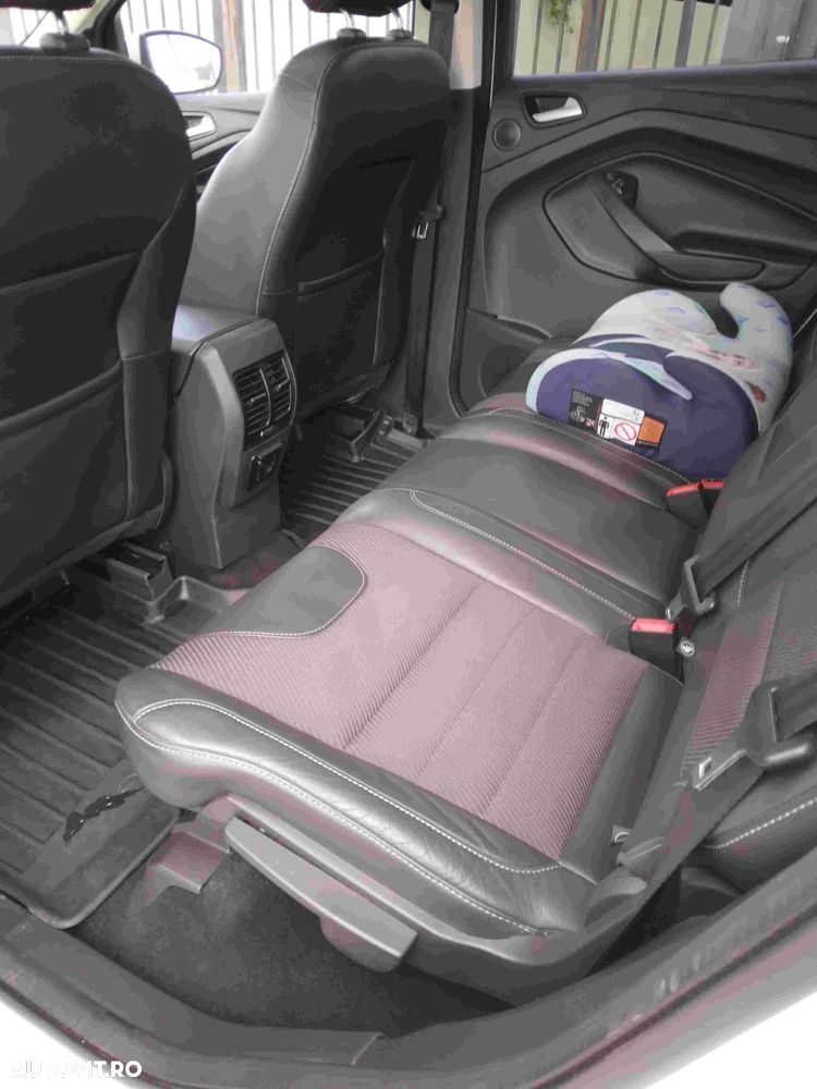Ford Kuga 2.0 TDCi Powershift 4WD Titanium - 17