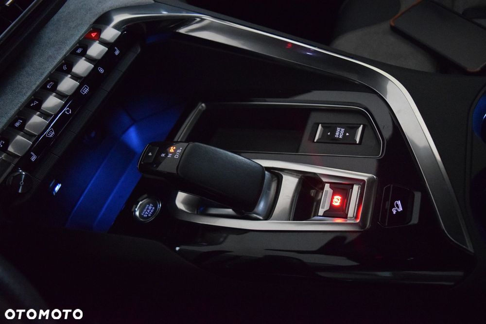 Peugeot 3008 1.6 PureTech Hybrid4 PHEV GT S&S EAT8 - 35