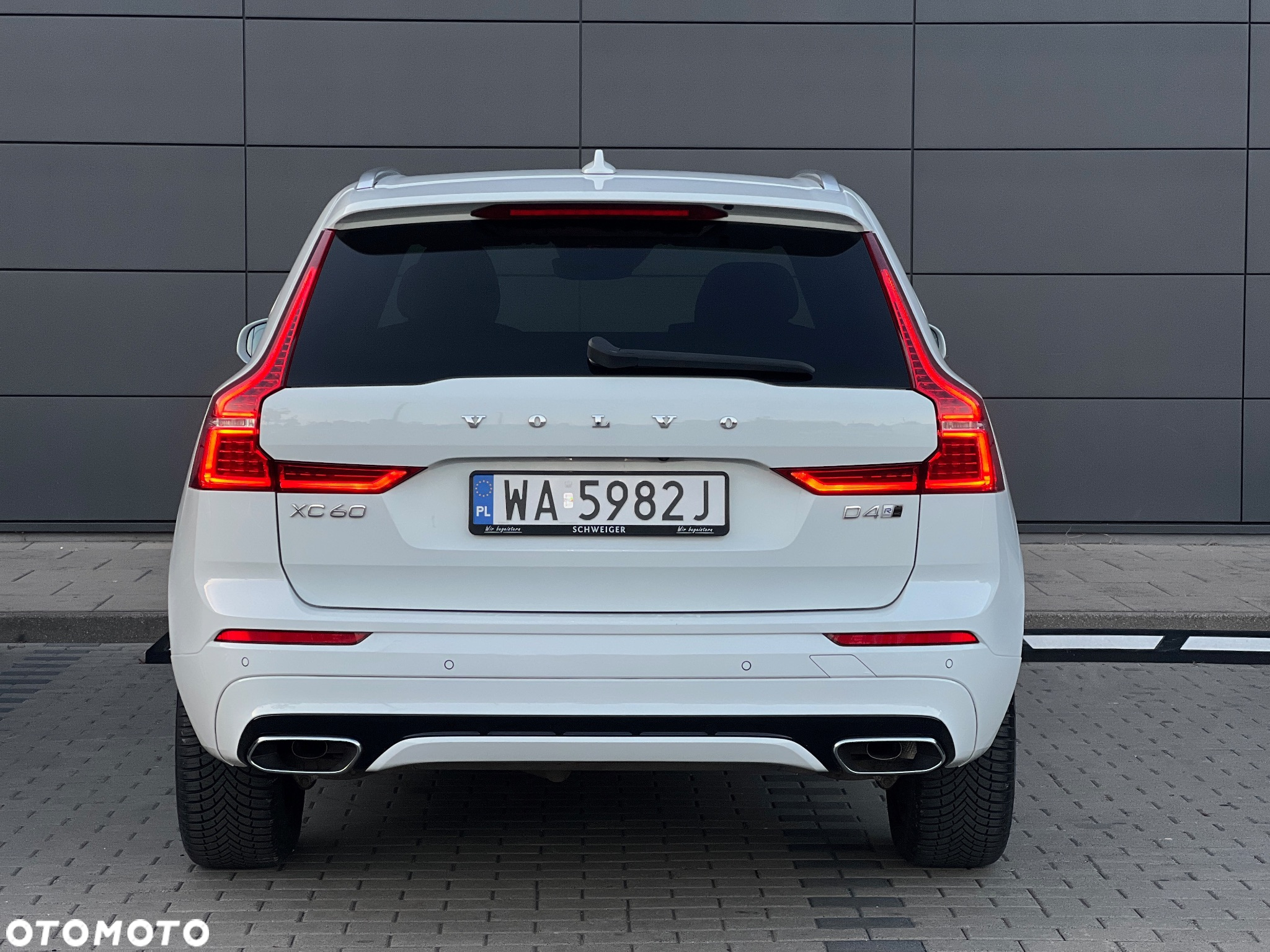 Volvo XC 60 D4 AWD R-Design - 5
