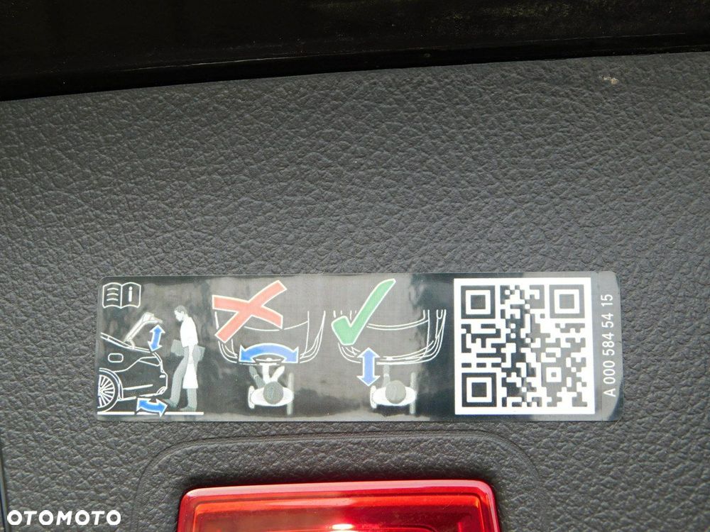 Mercedes-Benz GLA - 18