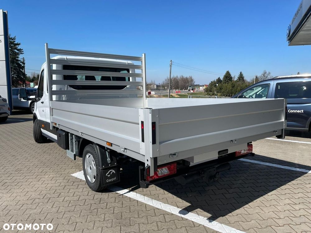 Ford transit Ford Transit DCAB RWD 2.0l Ecoblue 130 KM M6 - 10