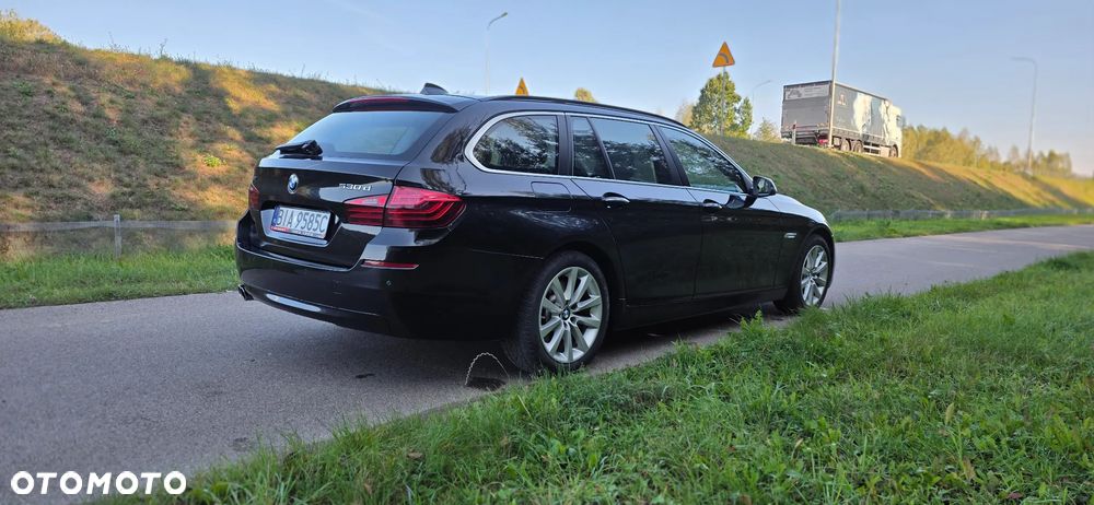 BMW Seria 5 530d xDrive Luxury Line - 9