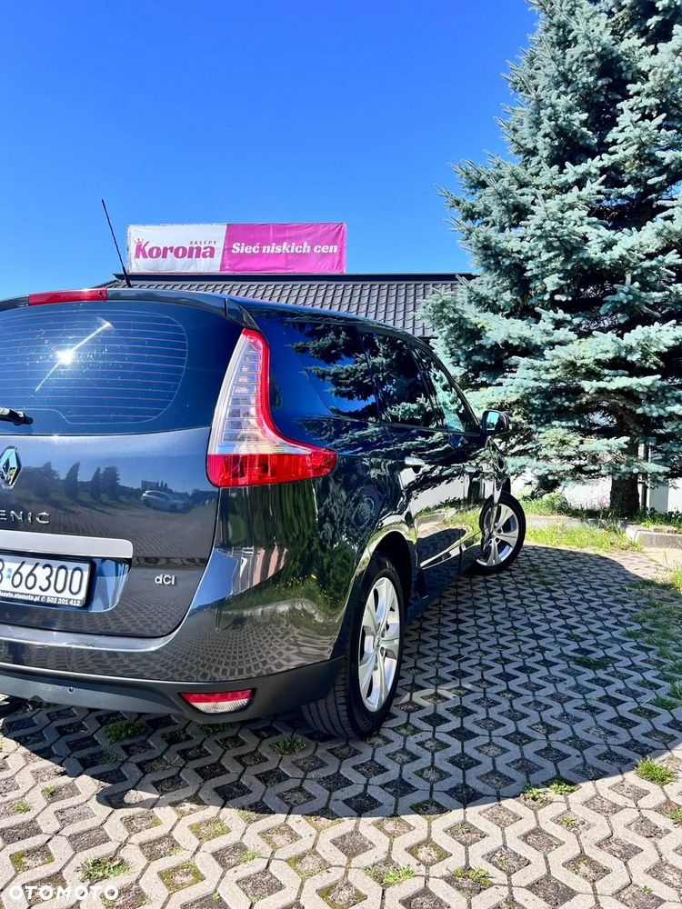 Renault Grand Scenic - 8