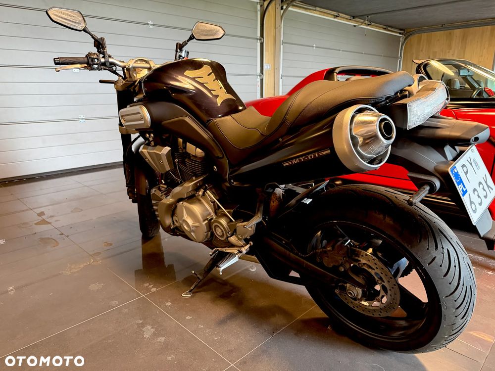 Yamaha MT - 4