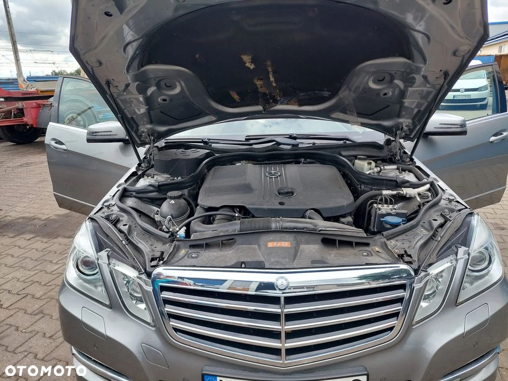 Mercedes-Benz Klasa E 200 CDI DPF BlueEFFICIENCY 7G-TRONIC - 17