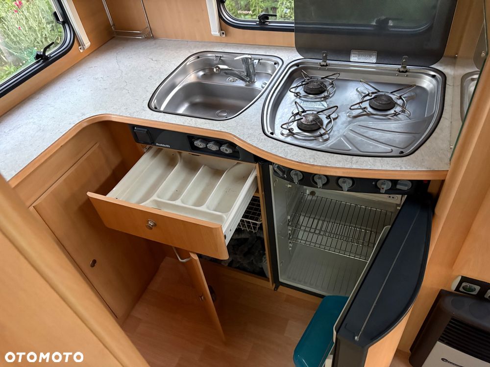 Dethleffs Camper - 11