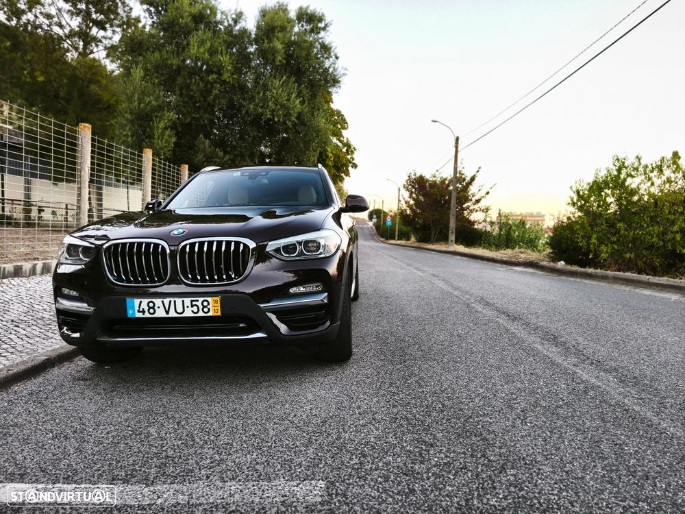BMW X3 20 d xDrive Line Luxury - 8
