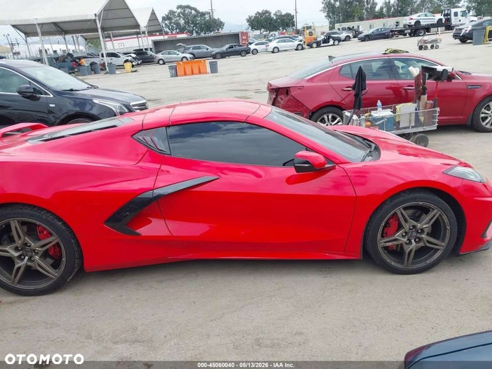 Chevrolet Corvette - 7