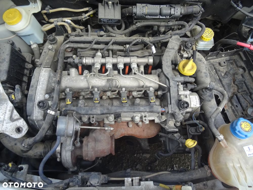 Silnik Fiat Doblo 2.0 133 koni 263A1000 (Goły Słupek) - 1