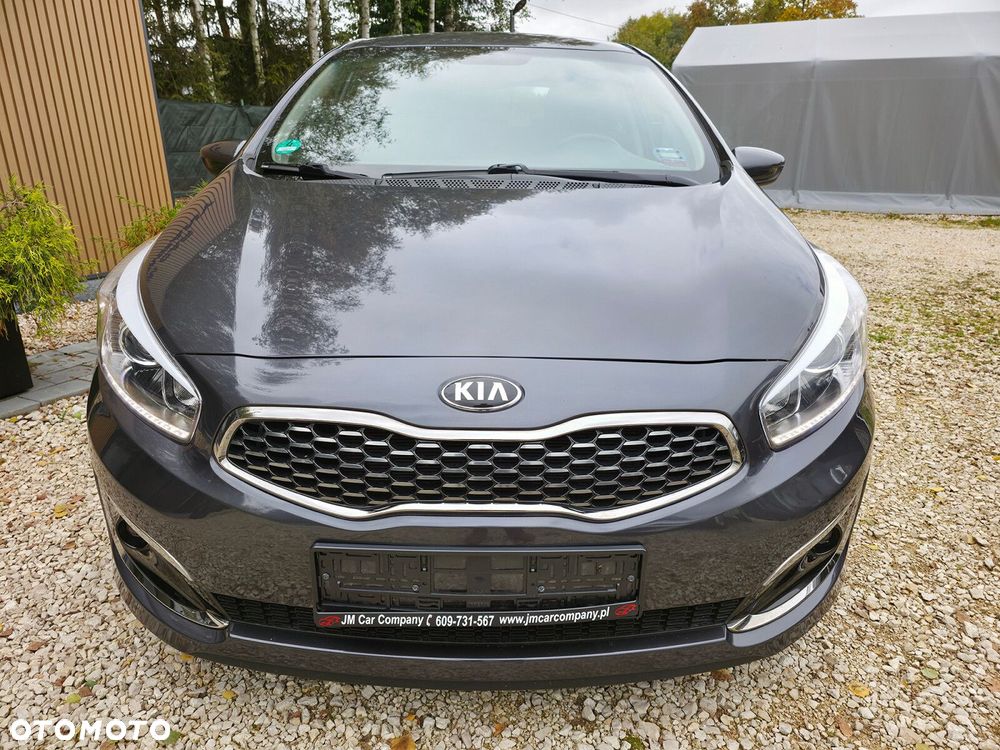 Kia Ceed - 7