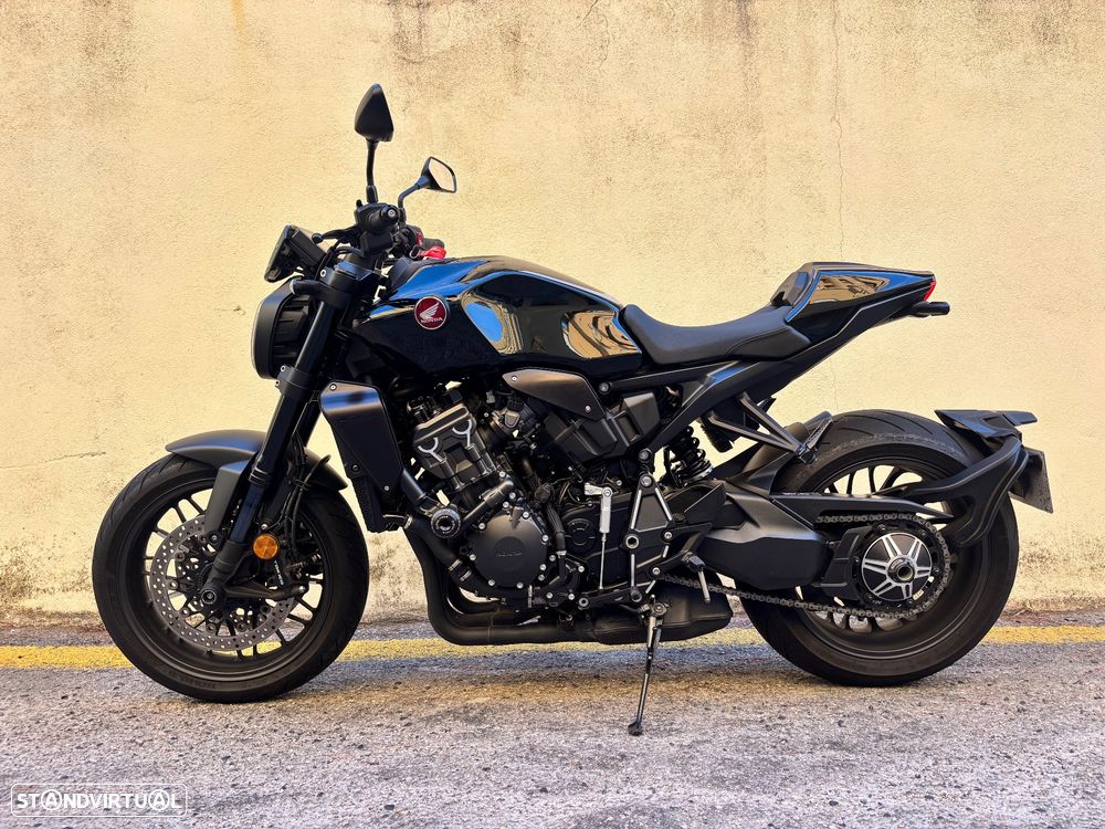 Honda CB 1000RA Black Edition - 8