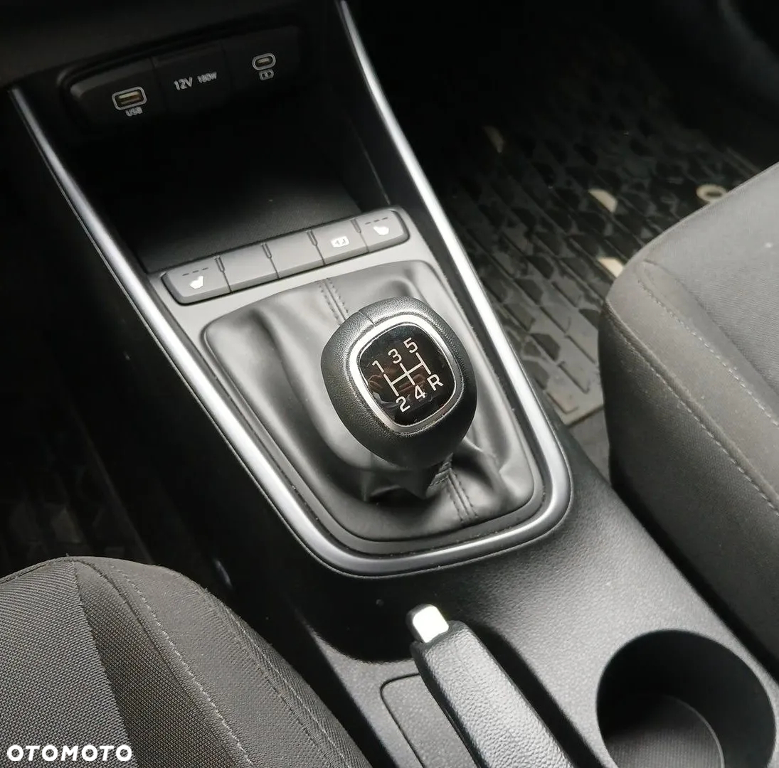 Hyundai i20 1.2 Modern - 16
